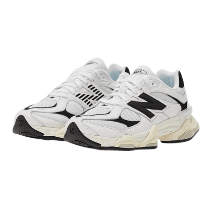 Tênis New Balance 9060 White Black