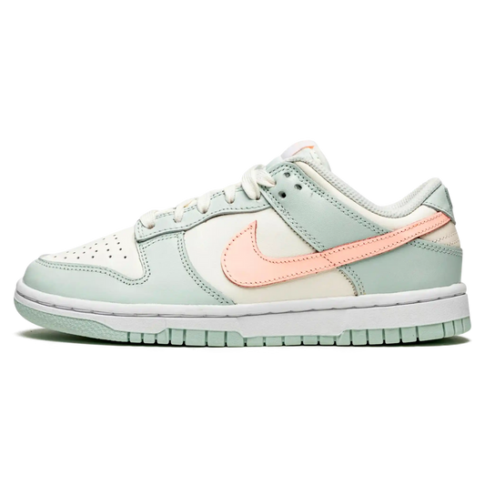 Nike Dunk Low Barely Green