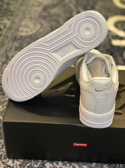 Nike Air Force 1 Low Supreme “Deluxe”