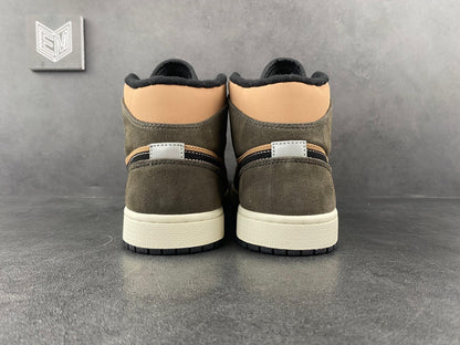 Nike  Air Jordan 1 Mid SE Dark Chocolate